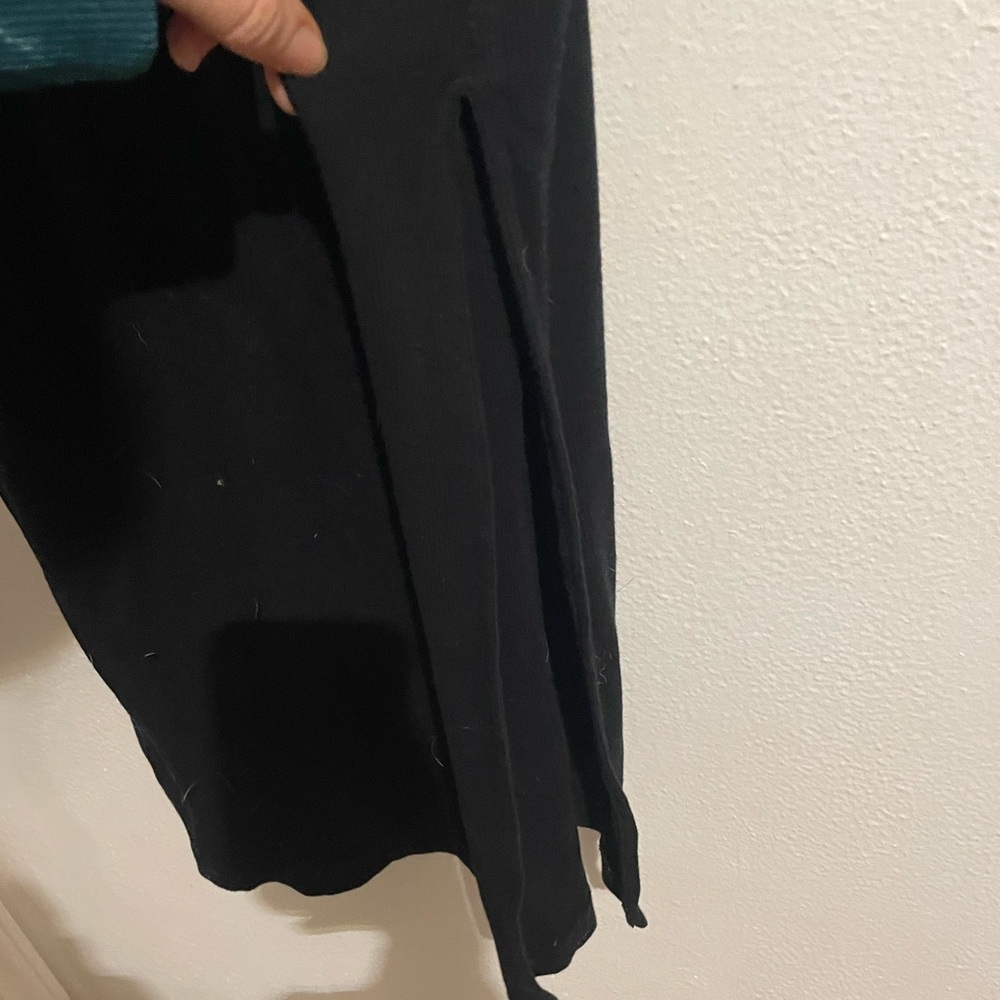 Universal Thread Black Ribbed Top - Picture 3 of 4